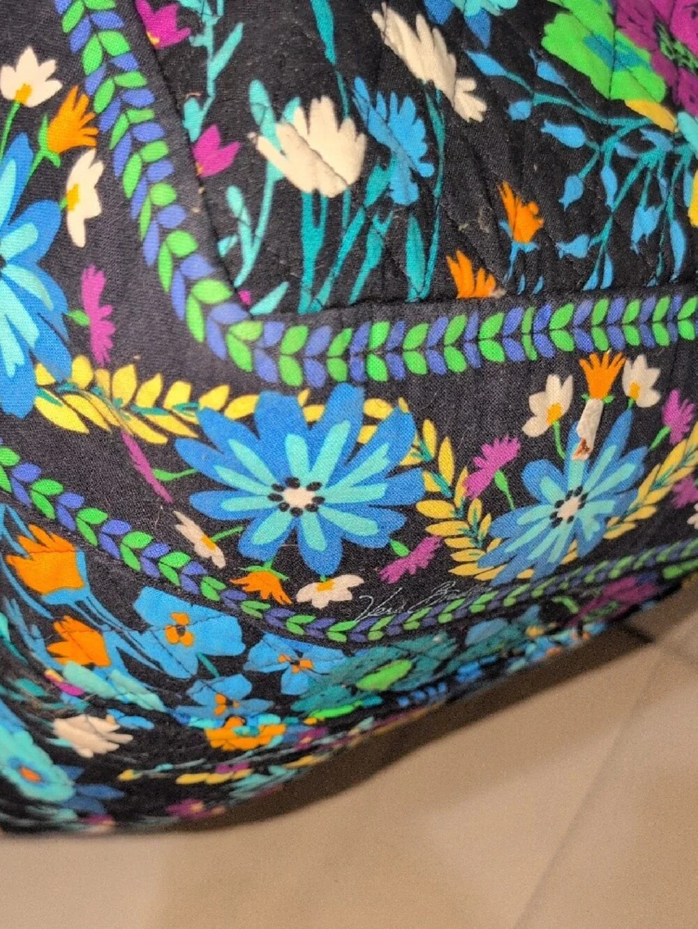 Vera Bradley Retired Pattern "Midnight Blues" Quilted Large Weekender Tote - Picture 8 of 16